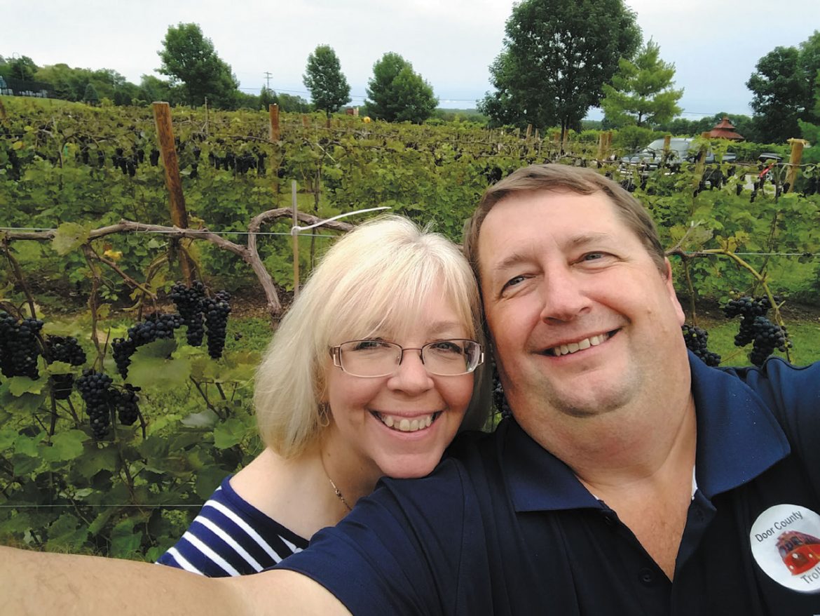 Meet The Family: Bob and Julie Bowen, F490032