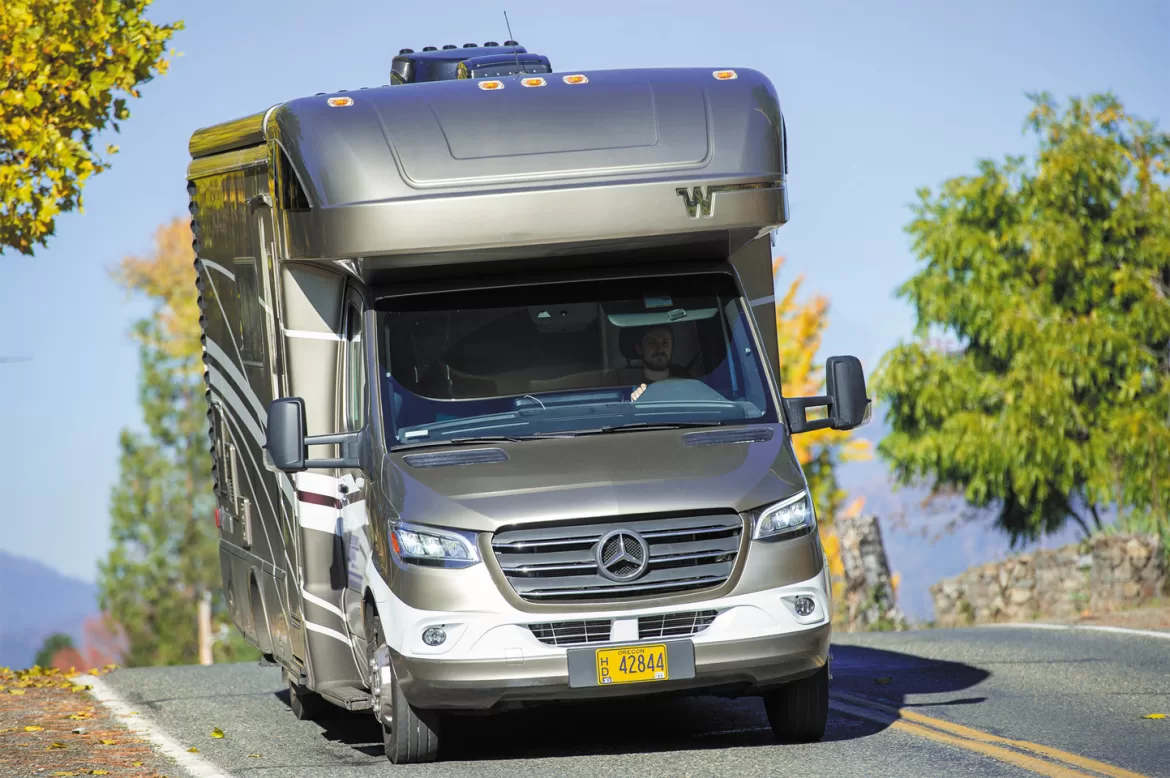 2023 Winnebago Navion