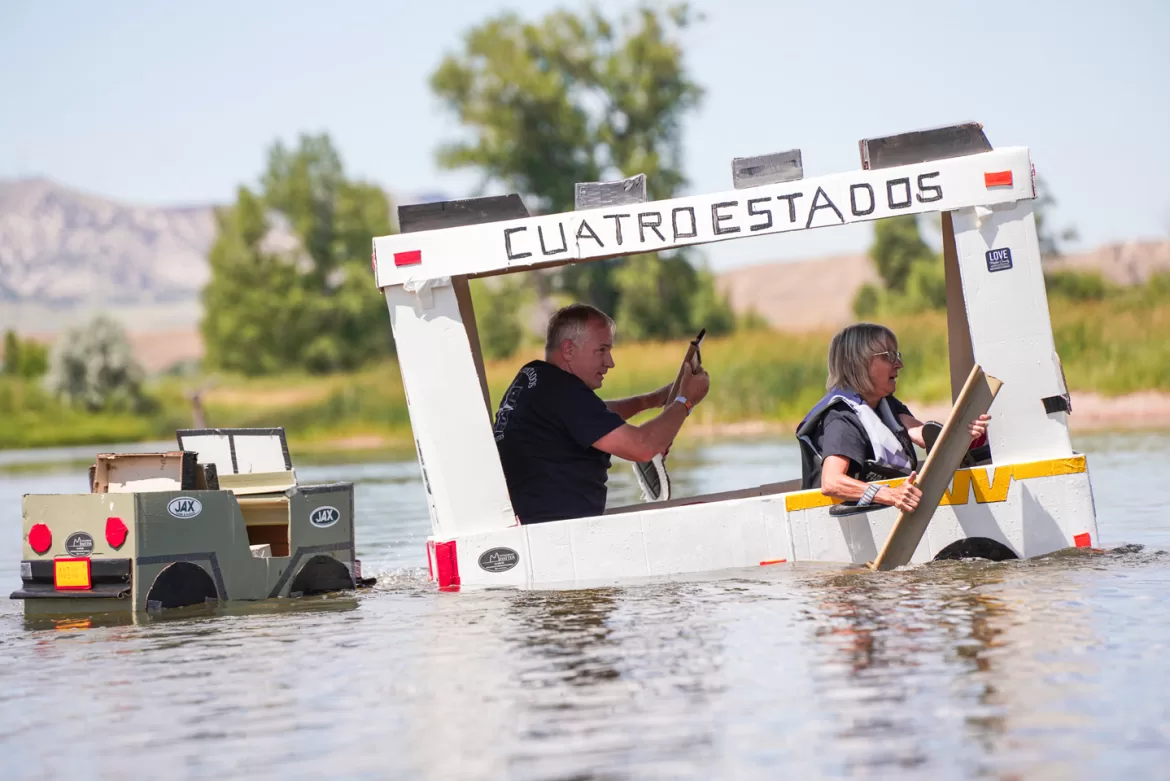 Family Matters: Cuatro Estados And Their Floating RV