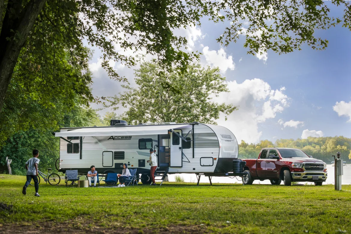 Winnebago Access 30BH