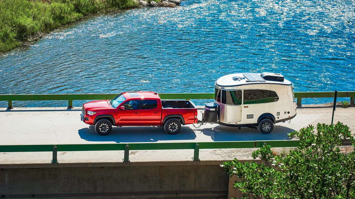 RV Roundup: Tripping With The Light Fantastics